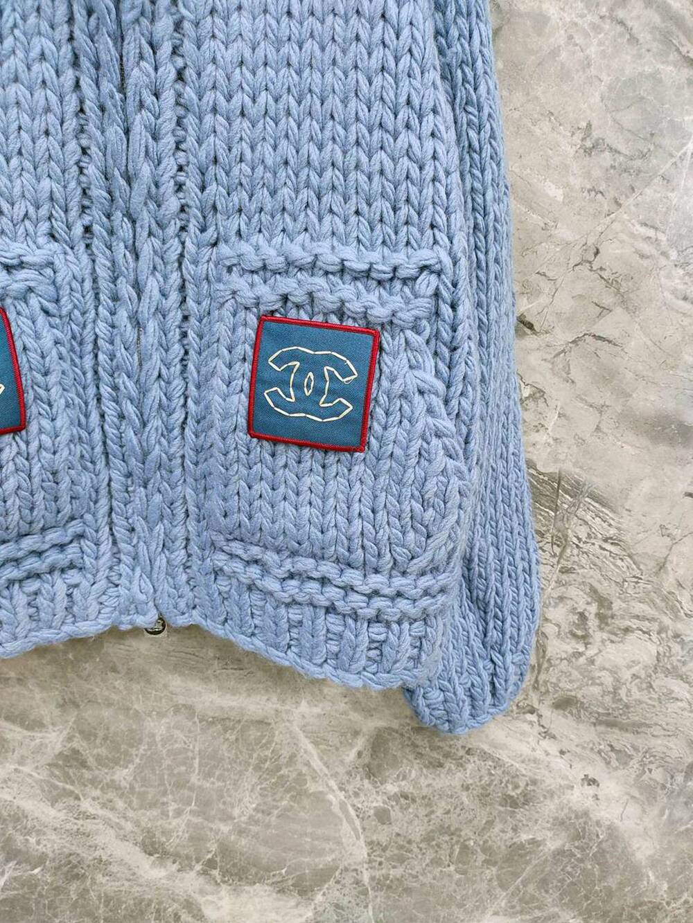 Chanel Light Blue Thick Knit Cardigan CC Red‑Trim Patch Pockets - Picture 3 of 9